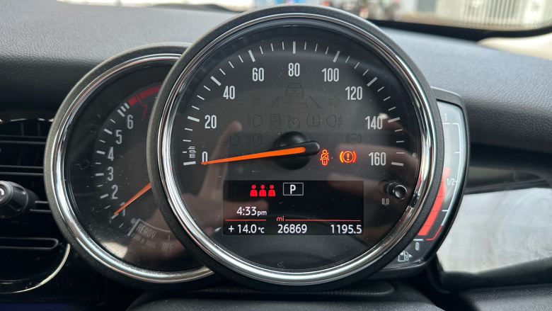 MINI Hatchback 1.5 Cooper Classic 5dr Auto Petrol Hatchback